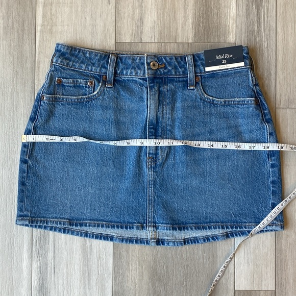 AF Curve Love Skirt - Picture 8 of 8